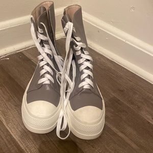 Shane Justin Gray Platforms